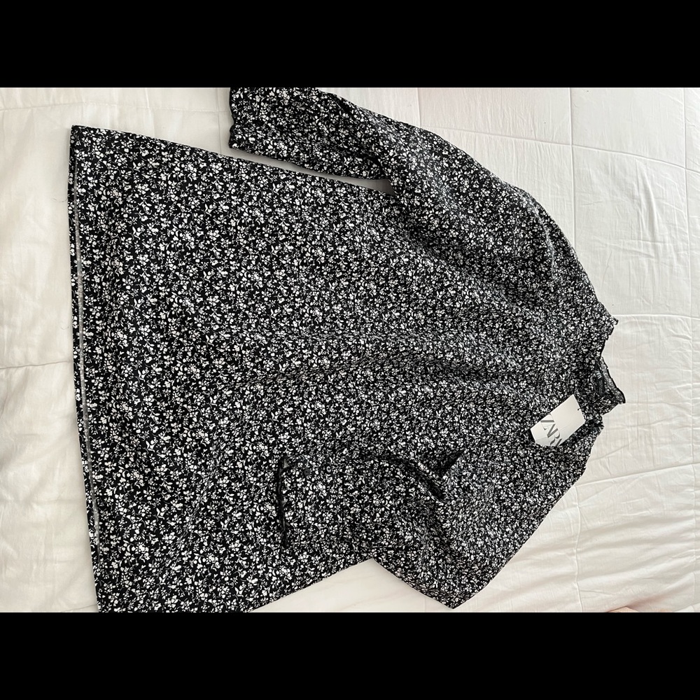 ZARA BLACK AND WHITE FLOWER DRESS